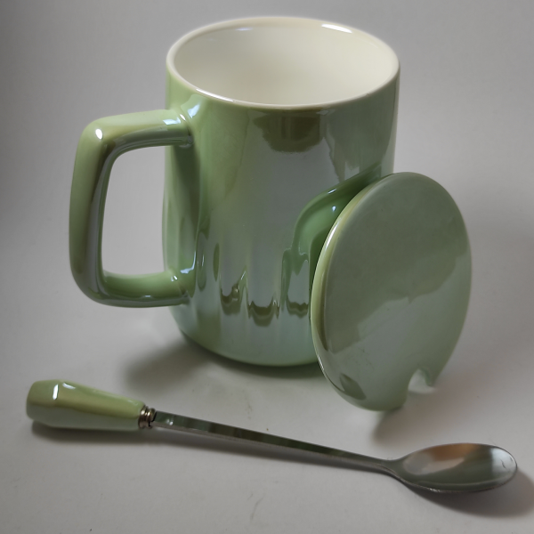 Κούπα με καπάκι