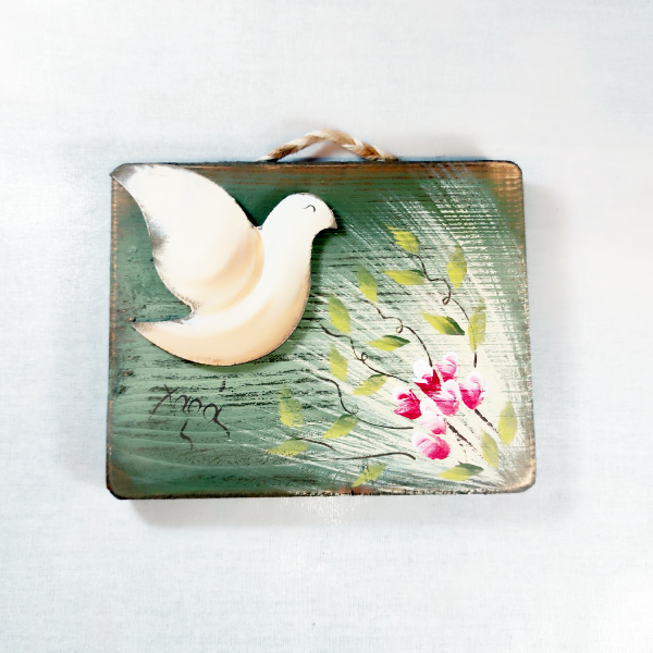 Χειροποίητο επιτοίχιο διακοσμητικό με περιστέρι "Χαρά"